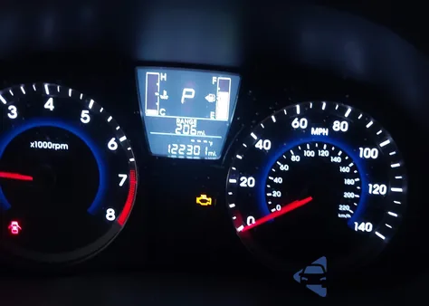 2015 Hyundai Accent Gls z USA, uszkodzony, nr VIN KMHCT4AE4FU879182